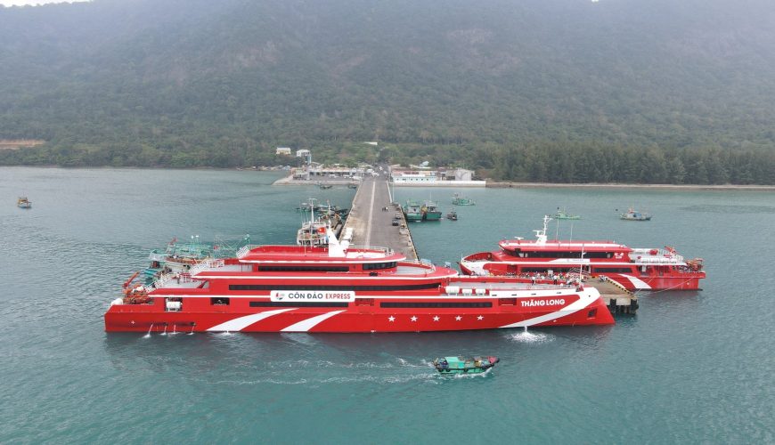 FERRY PORT TRAN DE TO CON DAO